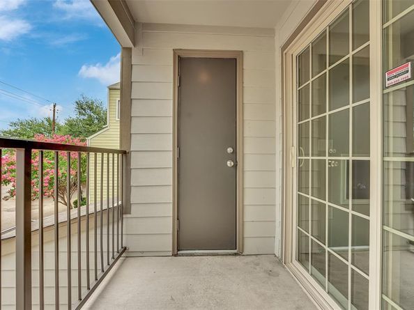6108  Abrams Road  211, Dallas Texas 75231