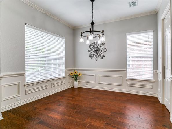 869  Winchester Drive , Lewisville Texas 75056