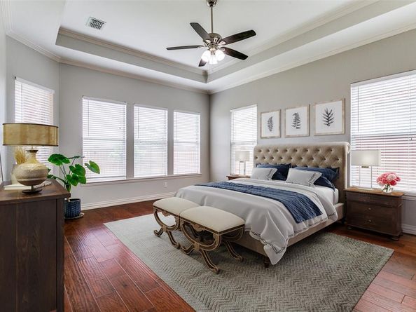 869  Winchester Drive , Lewisville Texas 75056