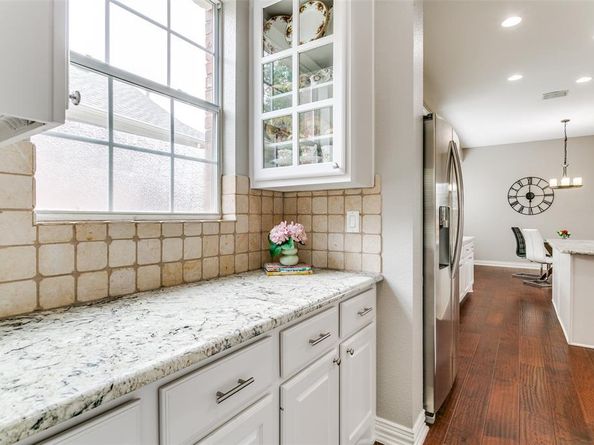 869  Winchester Drive , Lewisville Texas 75056