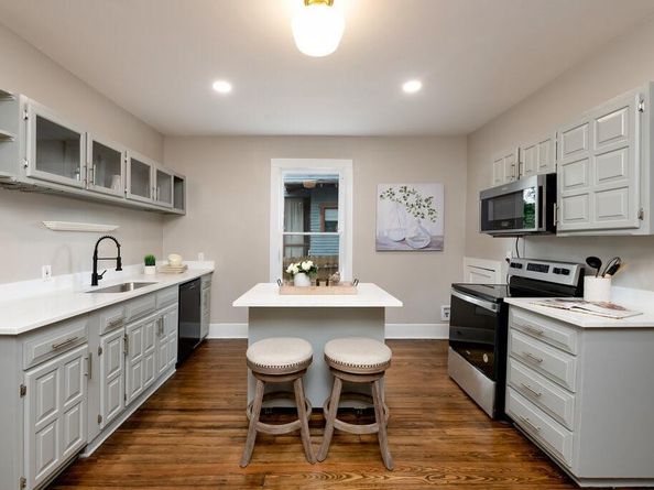 1712  Alston Avenue , Fort Worth Texas 76110