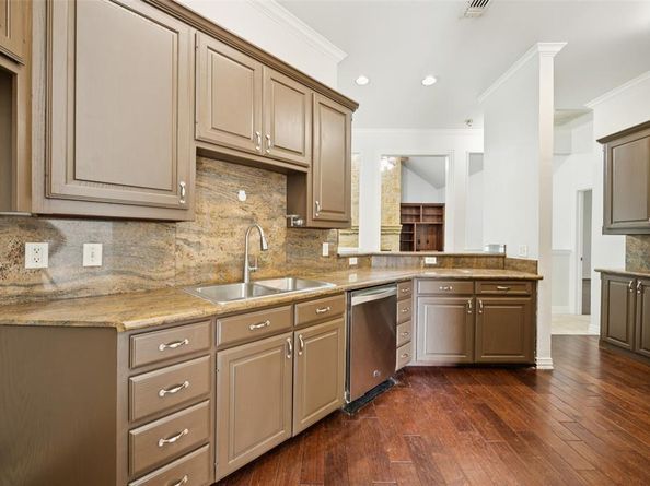 307  Ada Street , Irving Texas 75061