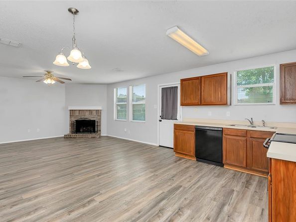 1215  Sullivan Drive , Cedar Hill Texas 75104