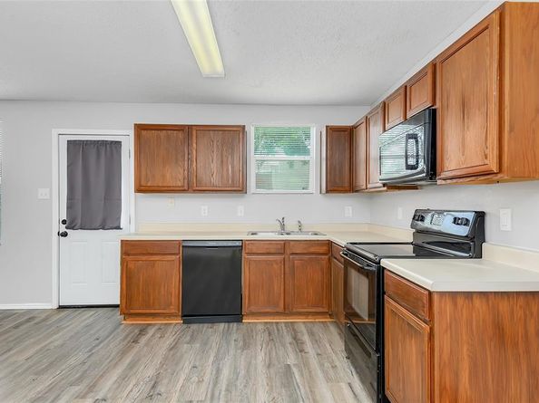 1215  Sullivan Drive , Cedar Hill Texas 75104