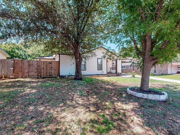 8549  Michael Street , White Settlement Texas 76108