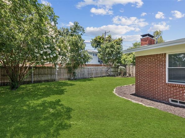 217  Leda Drive , Dallas Texas 75218