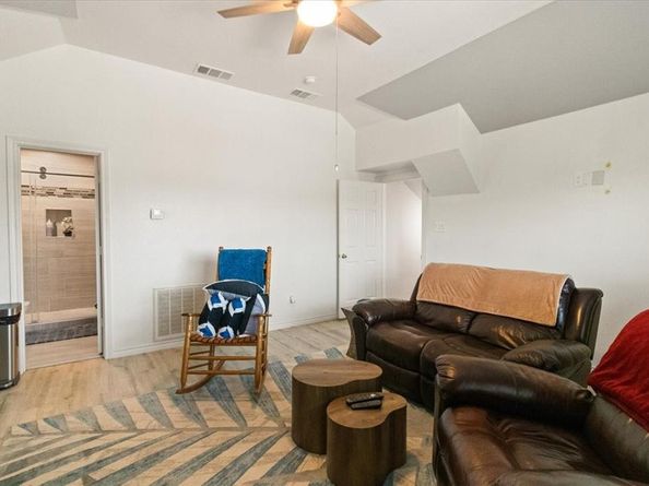 6321  Cobblestone Lane , Arlington Texas 76001