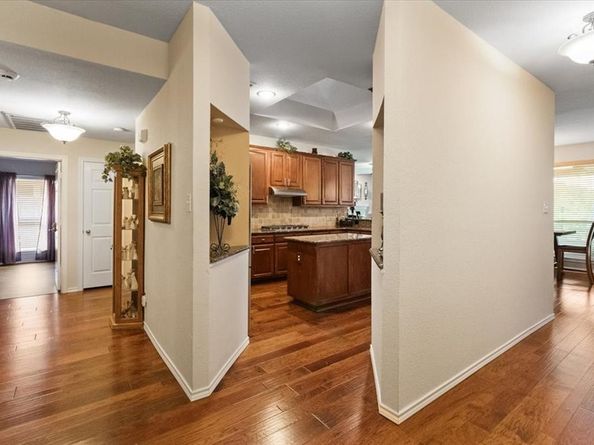 6321  Cobblestone Lane , Arlington Texas 76001
