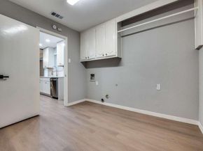 1044  Peach Lane , DeSoto Texas 75115