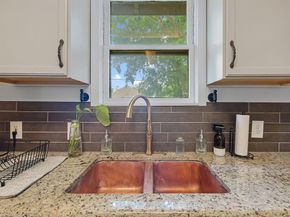 1120 E Terrell Avenue , Fort Worth Texas 76104