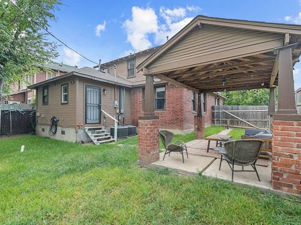 1120 E Terrell Avenue , Fort Worth Texas 76104