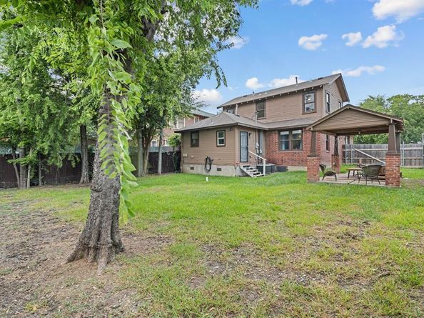1120 E Terrell Avenue , Fort Worth Texas 76104