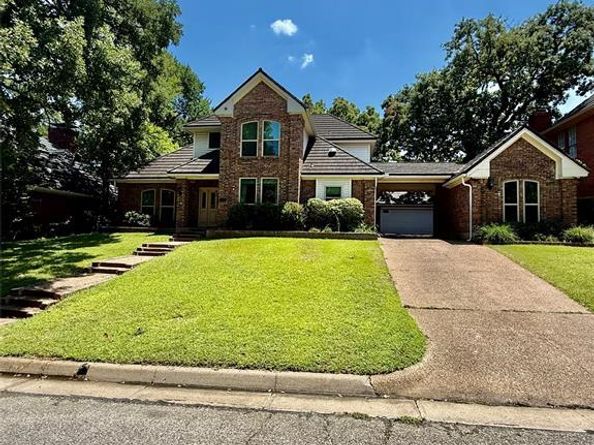 2004  Misty Creek Drive , Arlington Texas 76017