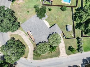 2016  Pembrooke Place , Denton Texas 76205