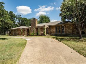 2016  Pembrooke Place , Denton Texas 76205