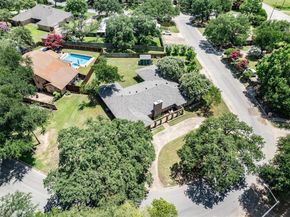 2016  Pembrooke Place , Denton Texas 76205
