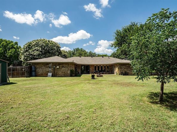 2016  Pembrooke Place , Denton Texas 76205