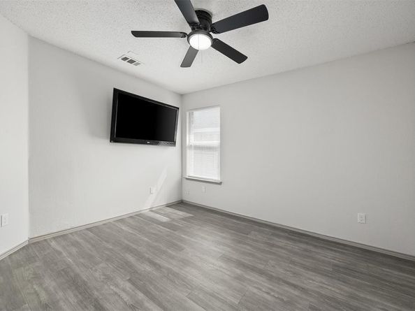 8205  Cedarcrest  , Fort Worth Texas 76123
