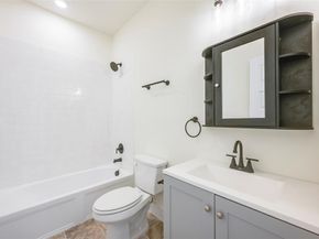 2404  Garden Drive , Dallas Texas 75215