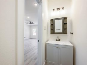 2404  Garden Drive , Dallas Texas 75215