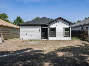 2404  Garden Drive , Dallas Texas 75215
