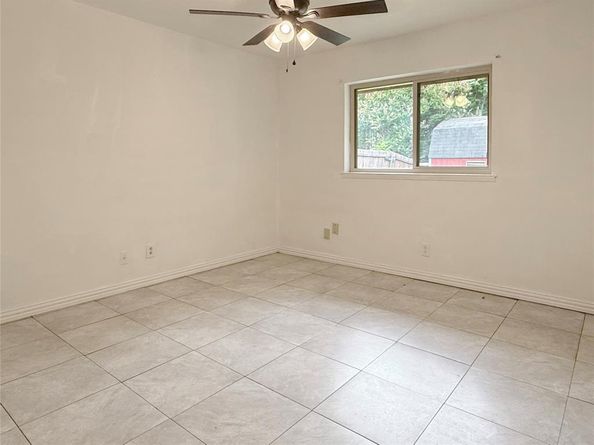 1010  Westbrook Drive , Garland Texas 75043