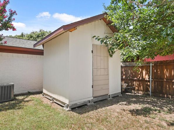 5228  Dunson Drive , Haltom City Texas 76148