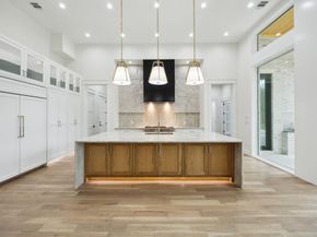 200  Valley View Drive N, Colleyville Texas 76034