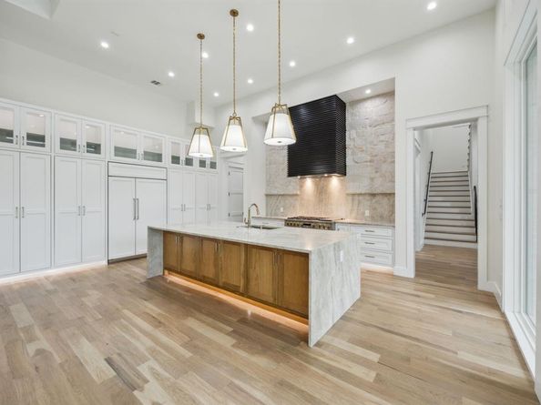 200  Valley View Drive N, Colleyville Texas 76034
