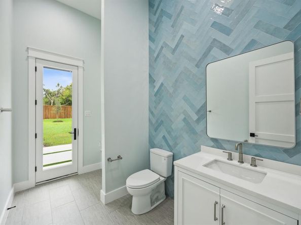 200  Valley View Drive N, Colleyville Texas 76034