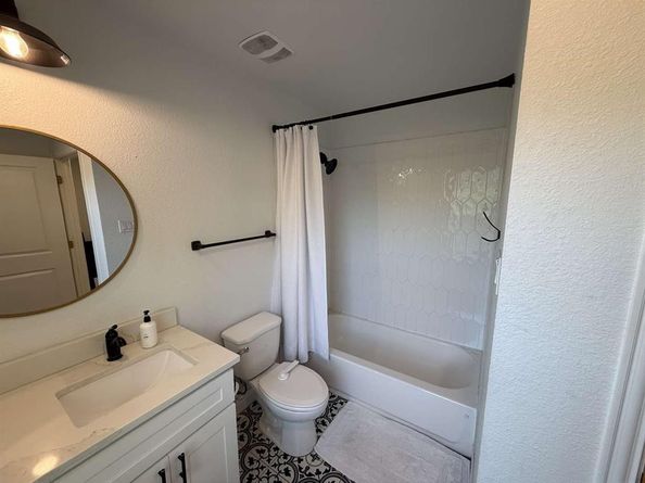 2158  Morning Glory Avenue , Fort Worth Texas 76111
