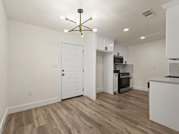 5166  Lauderdale Street , Dallas Texas 75241