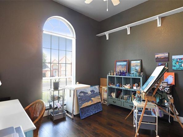 2823  Roundrock  , McKinney Texas 75072