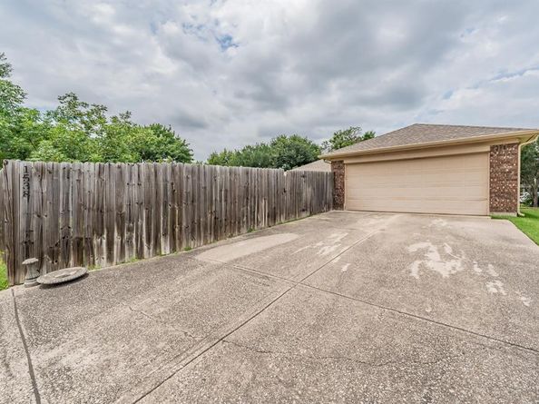 1538  Sunswept Terrace , Lewisville Texas 75077