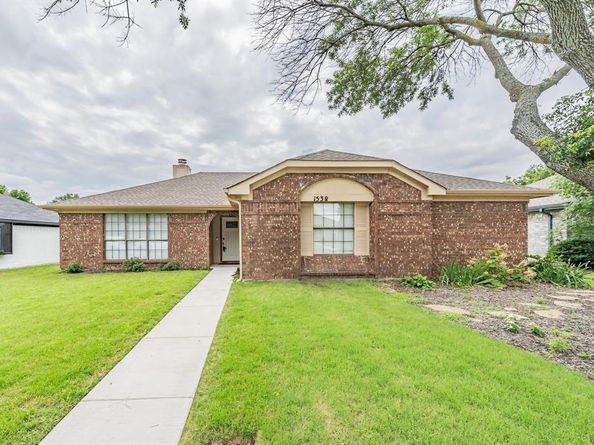 1538  Sunswept Terrace , Lewisville Texas 75077