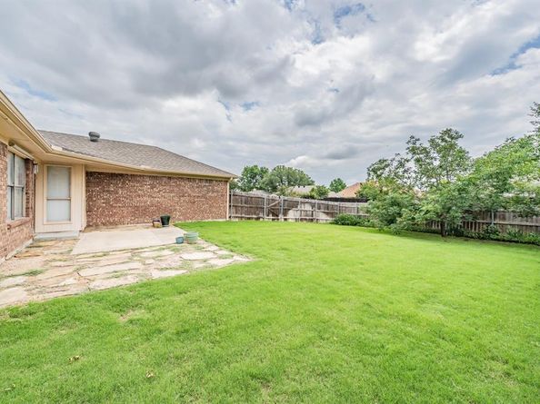 1538  Sunswept Terrace , Lewisville Texas 75077