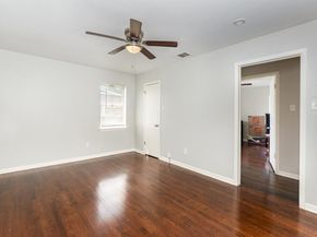 2517  Blanton Street , Dallas Texas 75227