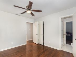 2517  Blanton Street , Dallas Texas 75227