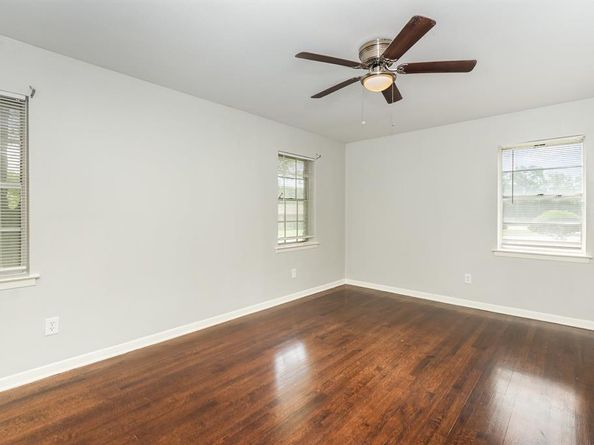 2517  Blanton Street , Dallas Texas 75227