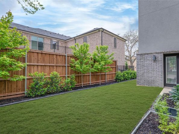 3812  Beechwood Lane , Dallas Texas 75220