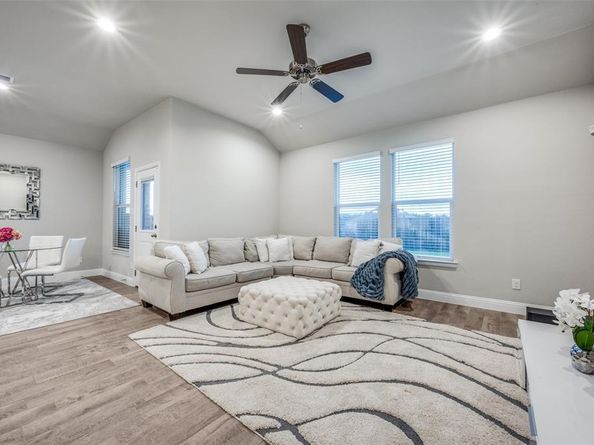 2100  Blackcap Street , Denton Texas 76205