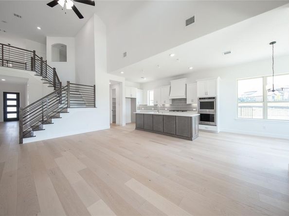 2719  Triumph Court , Heath Texas 75032