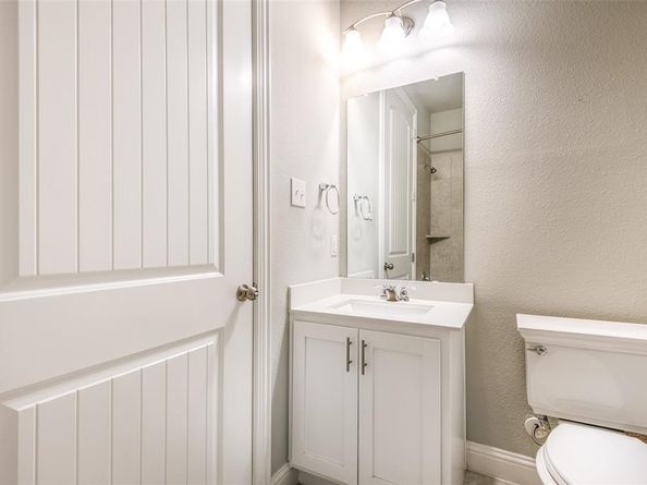 2409  Valley Lane , Carrollton Texas 75010
