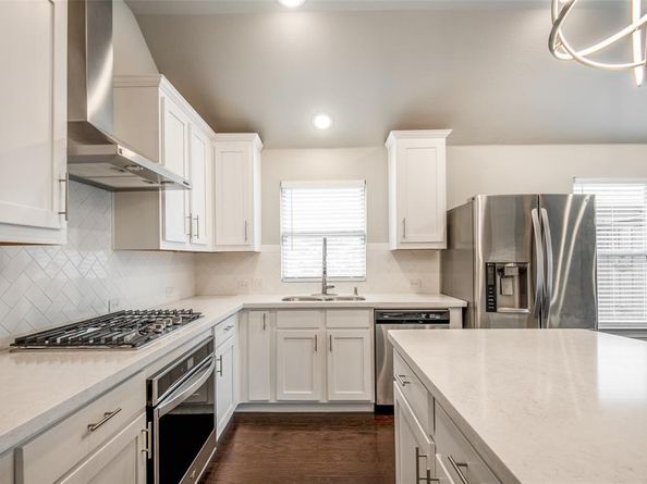 2409  Valley Lane , Carrollton Texas 75010