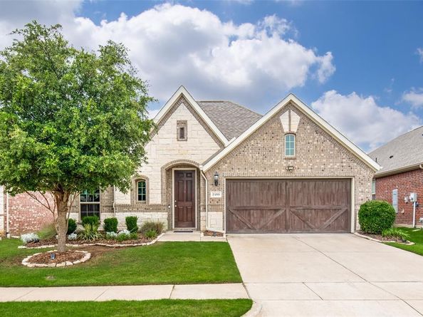 2409  Valley Lane , Carrollton Texas 75010