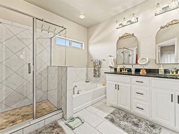 2554  Adam Lane 
