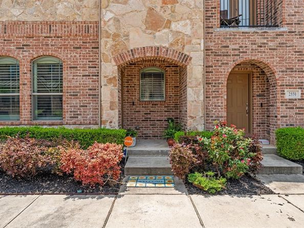 2554  Adam Lane , Lewisville Texas 75056