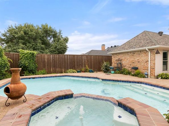 2304  Colleen Court , Carrollton Texas 75007