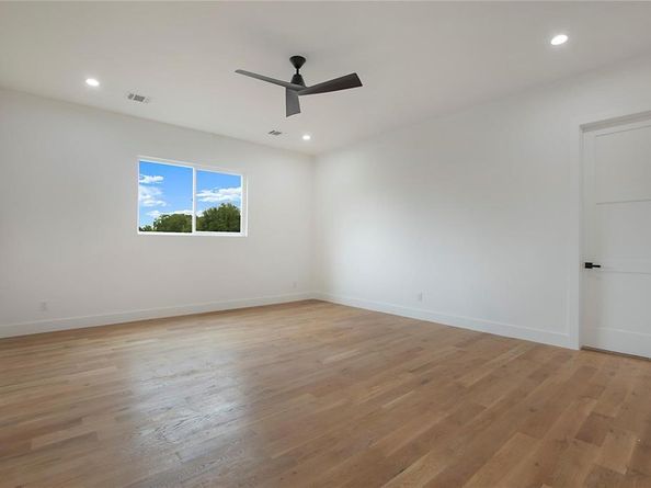 3742  Almazan Drive , Dallas Texas 75220