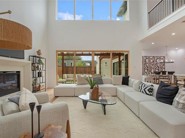 3742  Almazan Drive , Dallas Texas 75220